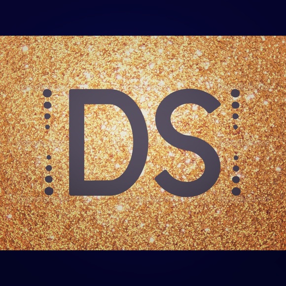 Meet your Posher, Danielle - Picture 3 of 3